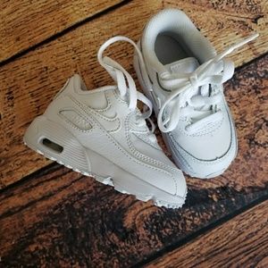 Kids Nike Airmax 90 White, size 5c brand new